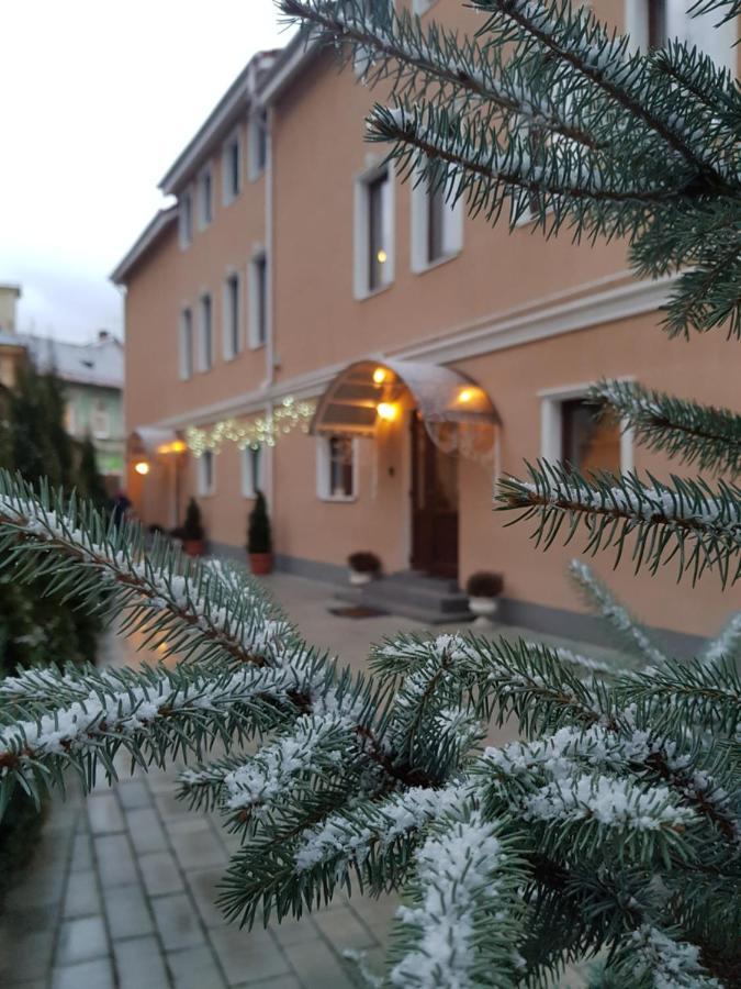 French Boutique Hotel Braşov Exterior foto